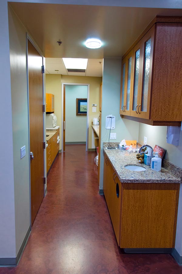 hallways entering employee area at dental practice caught on camera by memphis professional danielle jacqueline for pediatric website photos